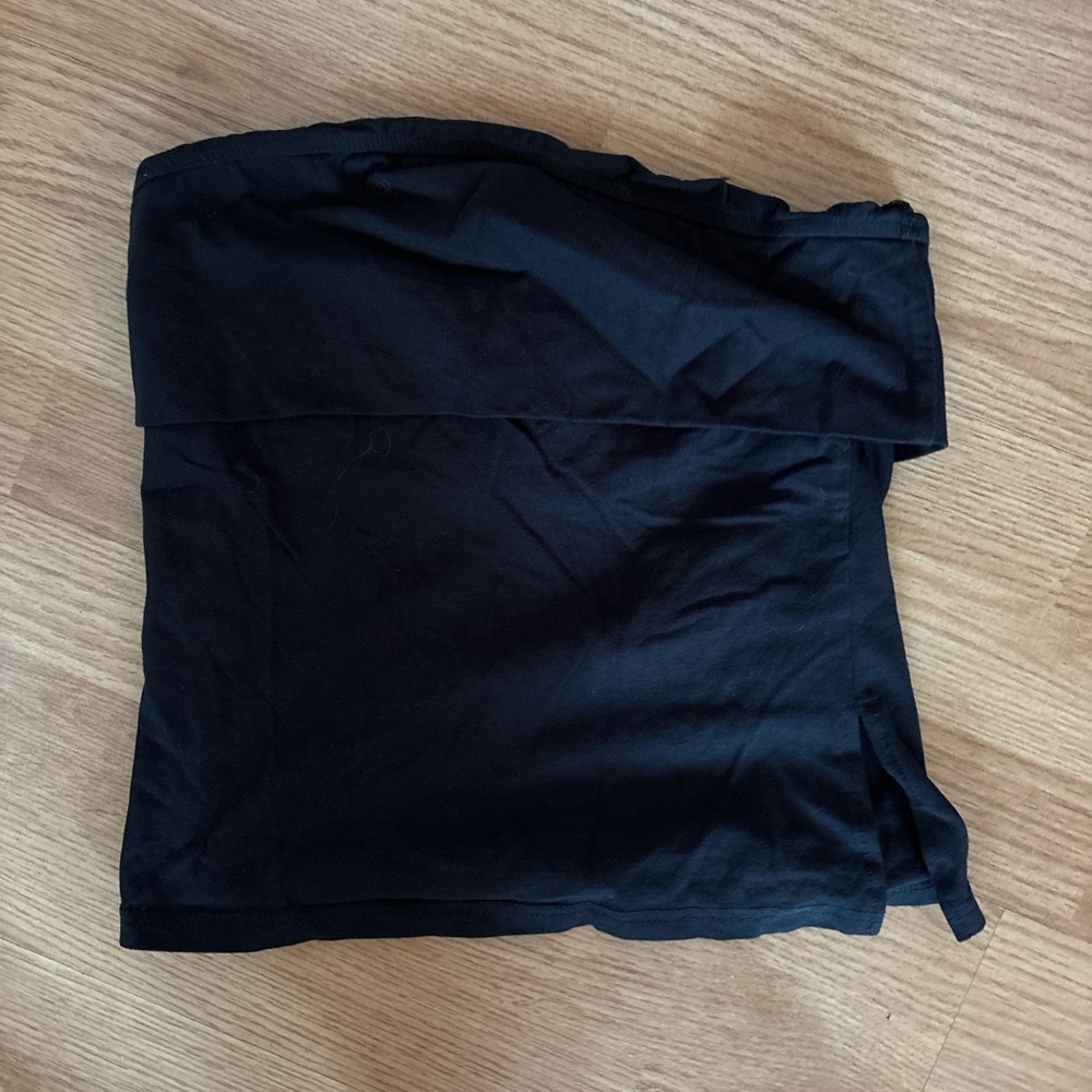 Black Strapless Top